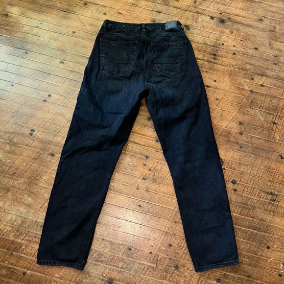 American Eagle black Mom straight size 2 high waist jeans - Picture 3 of 3